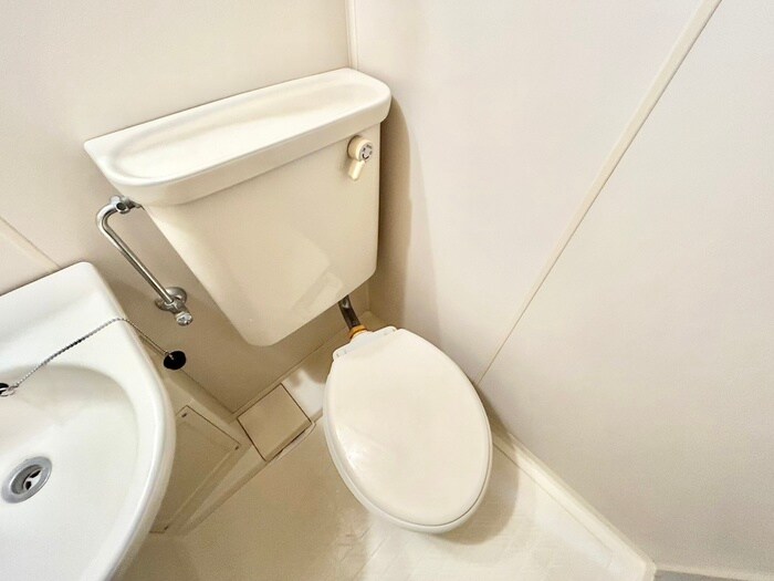 物件内観写真11　(トイレ)