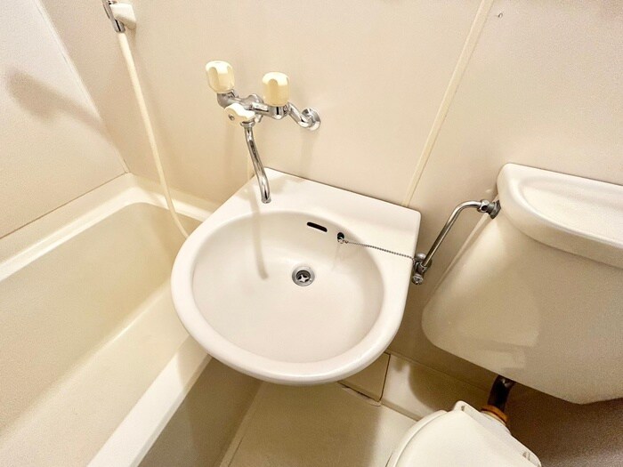 物件内観写真12　(洗面)