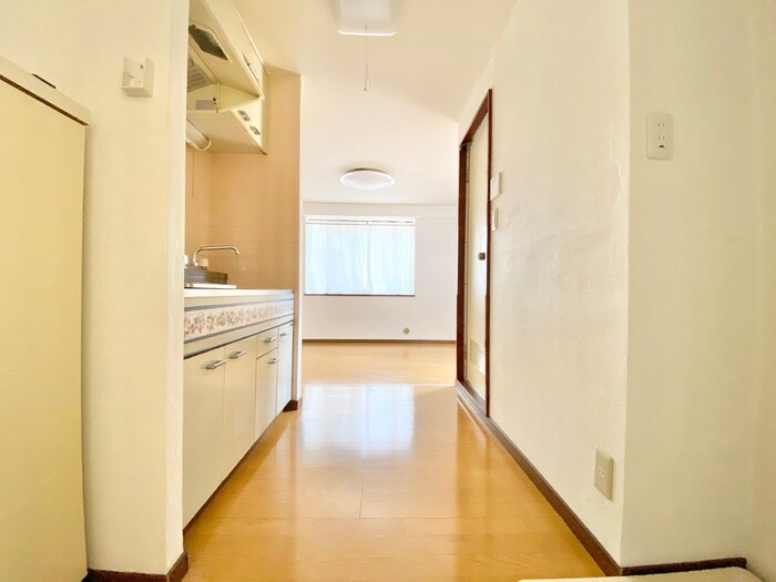 物件内観写真15　(廊下)