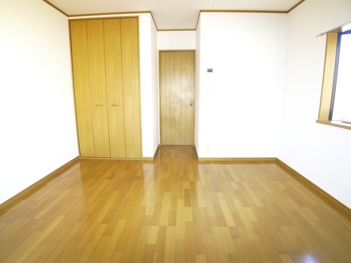 物件内観写真10　(居室)