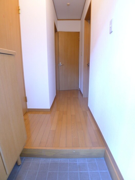物件内観写真17　(玄関)