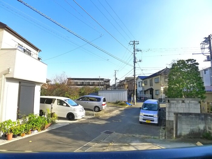 物件内観写真22　(室内からの展望)