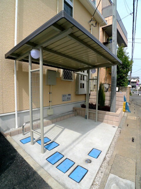 物件外観写真2　(駐輪場)