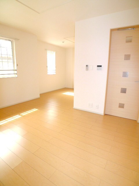 物件内観写真4　(居室)