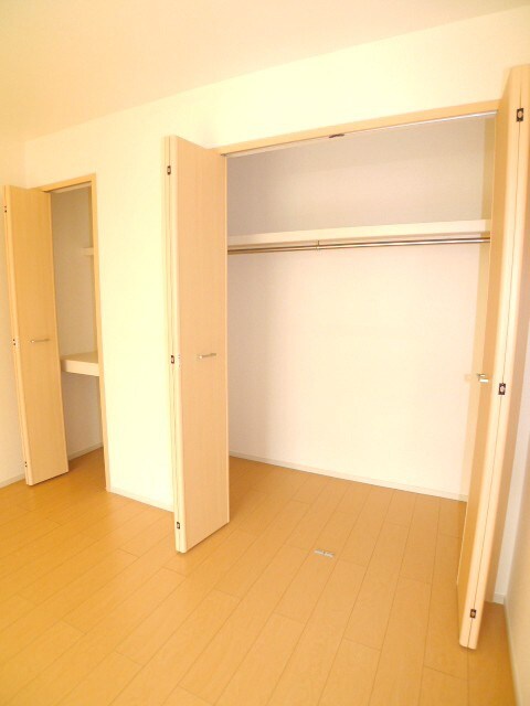 物件内観写真7　(収納)