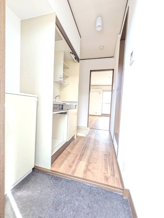 物件内観写真21　(玄関)