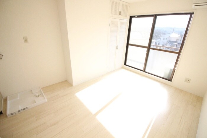 物件内観写真8　(居室)