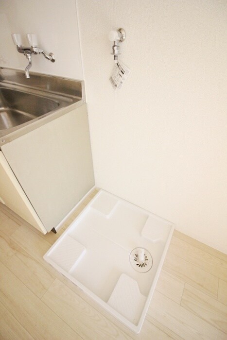 物件内観写真13　(洗濯機置場)