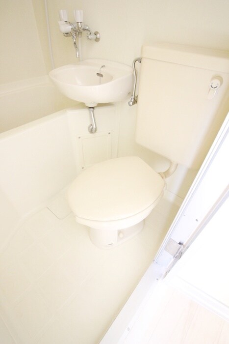 物件内観写真14　(トイレ)