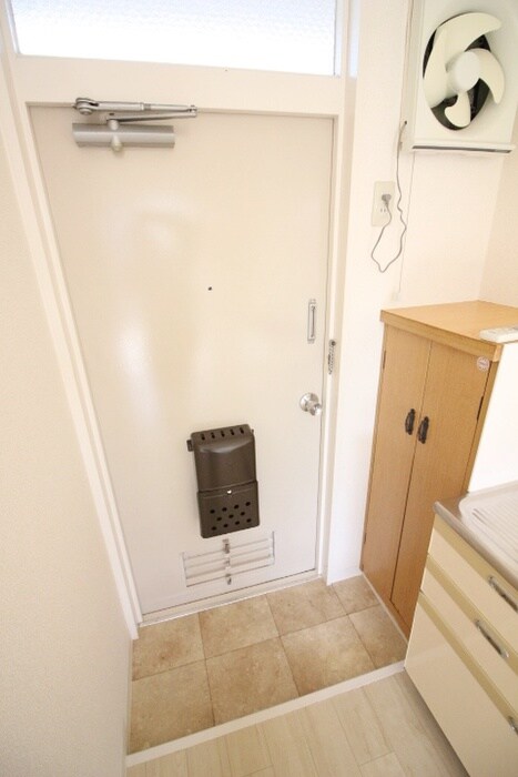 物件内観写真20　(玄関)