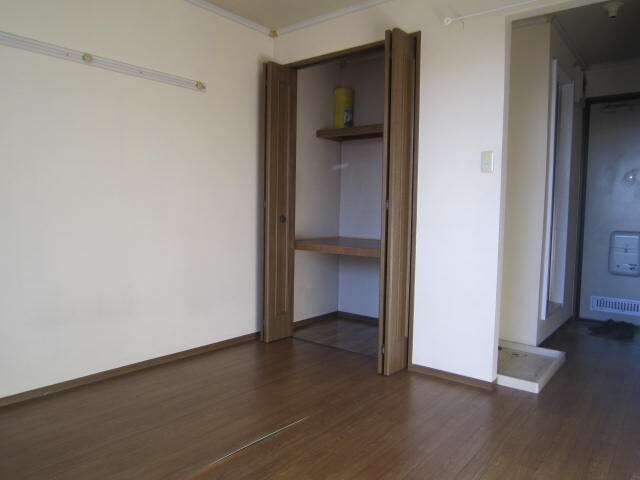 物件内観写真10　(居室)