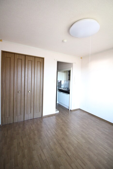 物件内観写真10　(居室)