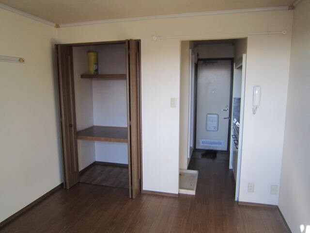 物件内観写真14　(居室)