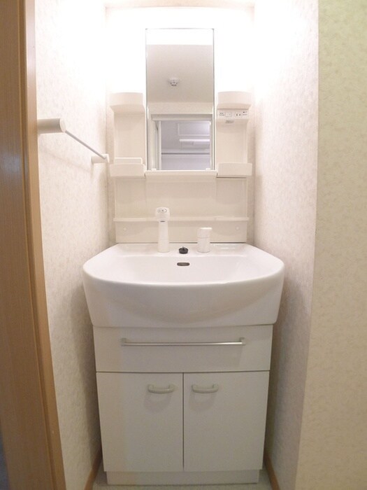 物件内観写真15　(洗面)