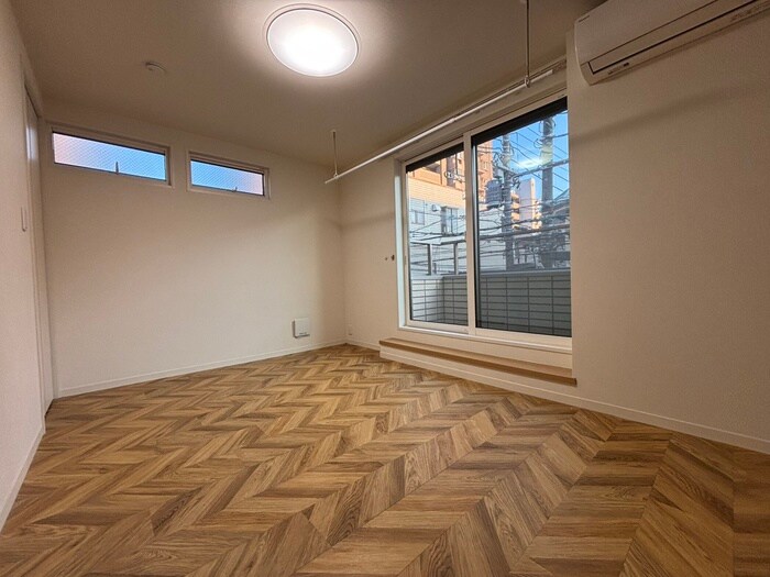 物件内観写真8　(居室)