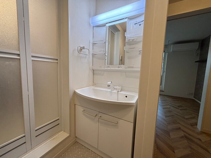 物件内観写真14　(洗面)