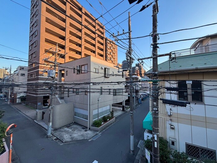 物件内観写真16　(室内からの展望)