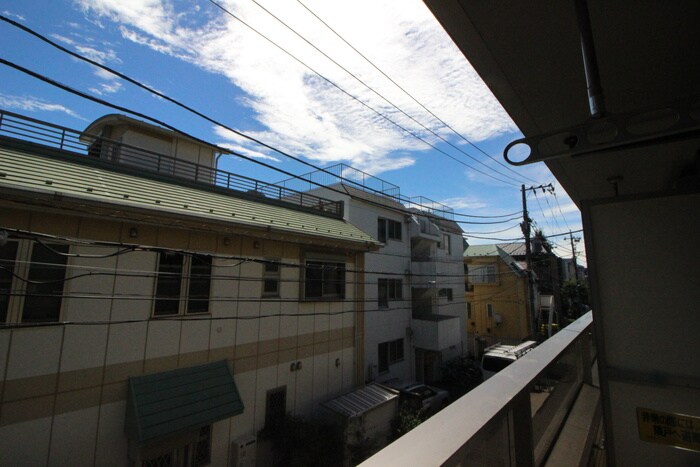 物件内観写真17　(室内からの展望)