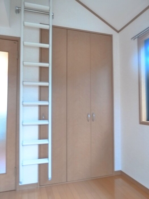 物件内観写真11　(収納)