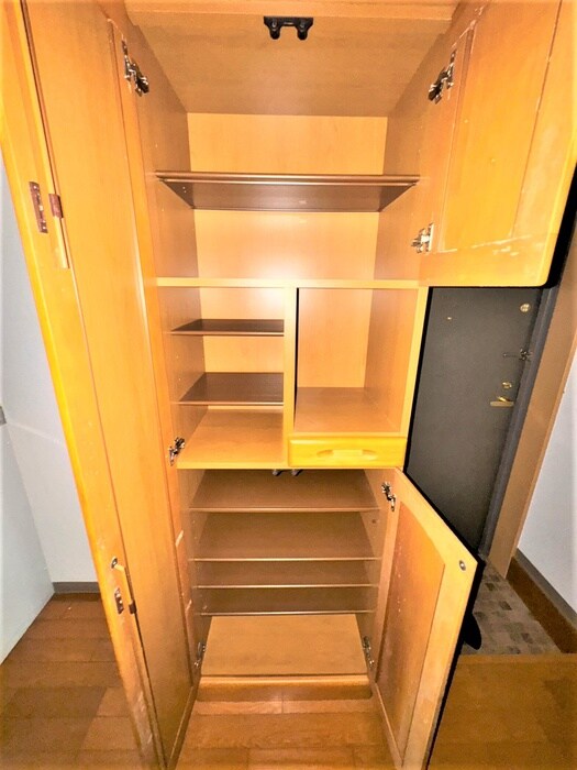 物件内観写真18　(靴箱)