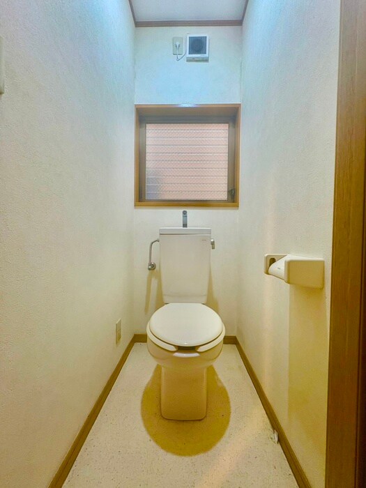 物件内観写真10　(トイレ)