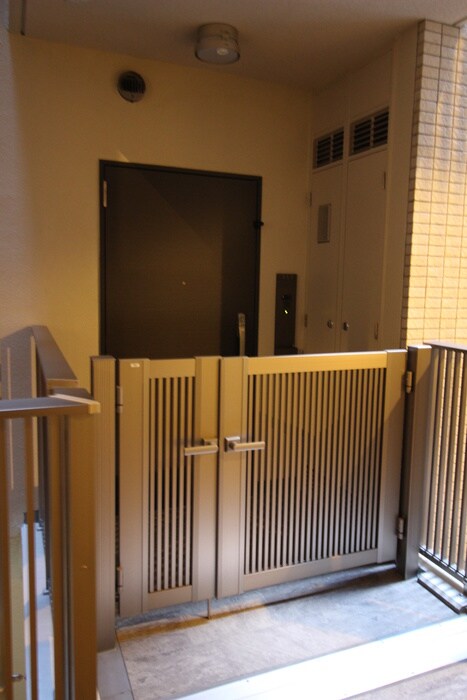 物件内観写真22　(玄関)