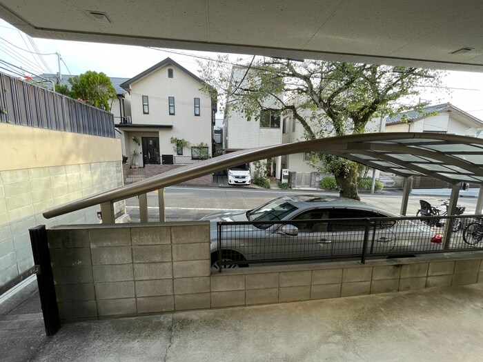 物件内観写真15　(室内からの展望)