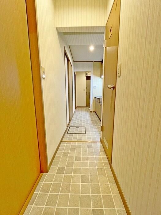 物件内観写真19　(廊下)