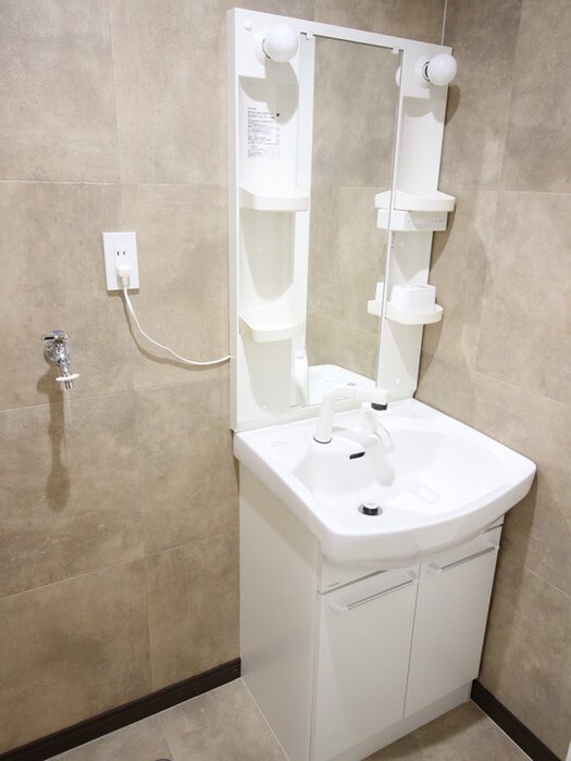 物件内観写真9　(洗面)