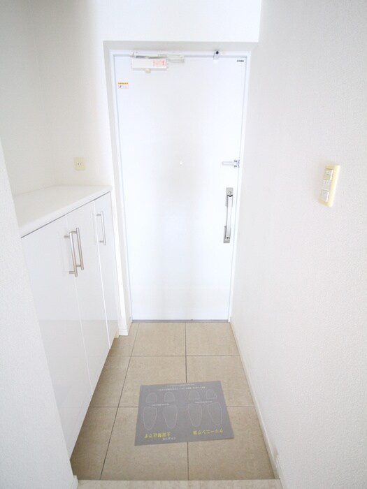 物件内観写真20　(玄関)