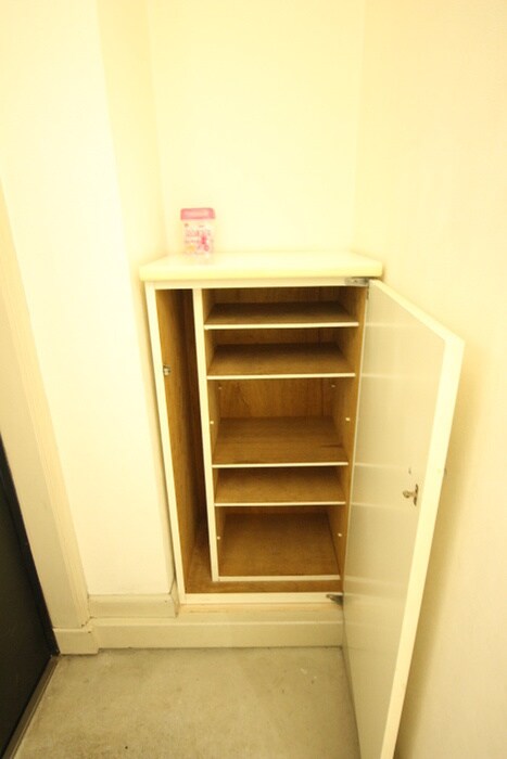 物件内観写真16　(靴箱)