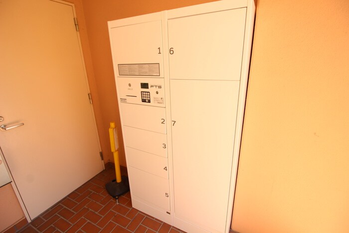 物件外観写真6　(建物設備)