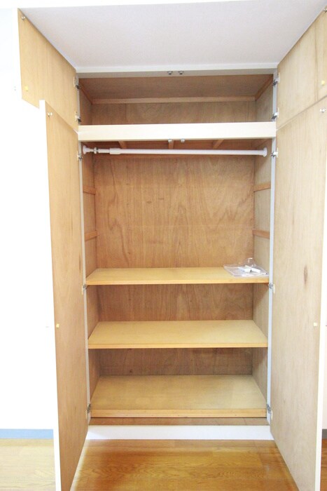 物件内観写真12　(収納)