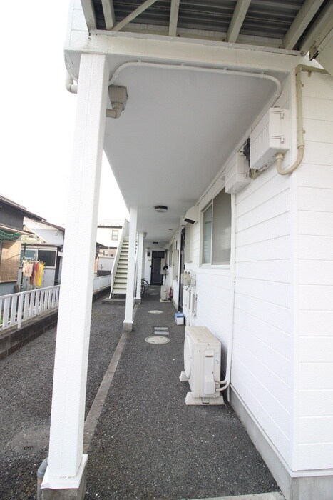 物件外観写真5　(エントランス部分)