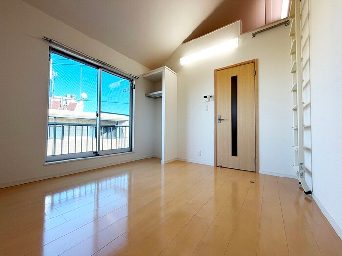 物件内観写真8　(居室)