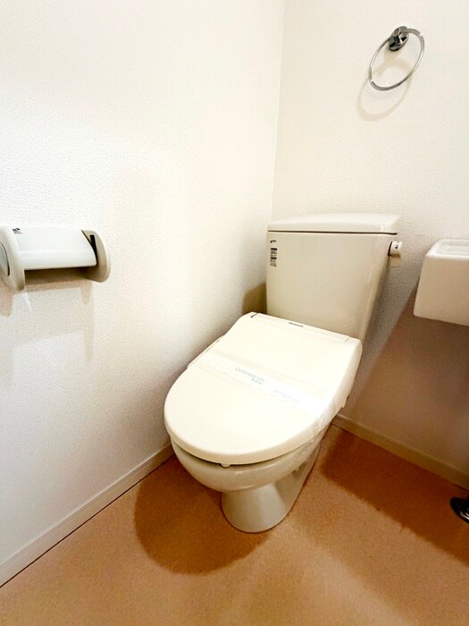 物件内観写真12　(トイレ)