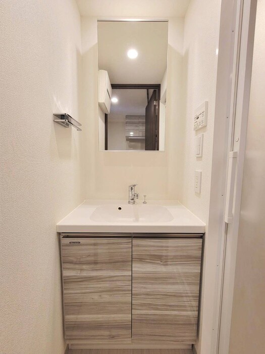 物件内観写真13　(洗面)