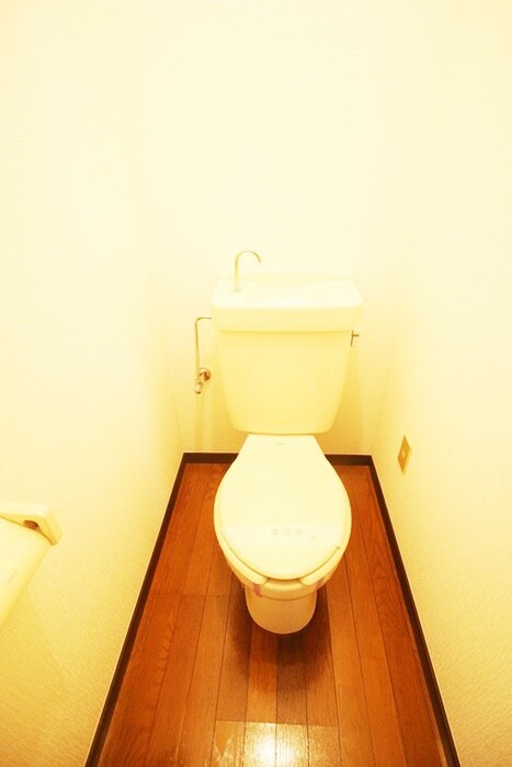 物件内観写真12　(トイレ)