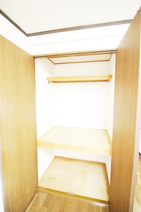 物件内観写真15　(収納)