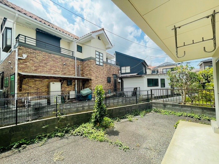 物件内観写真22　(室内からの展望)