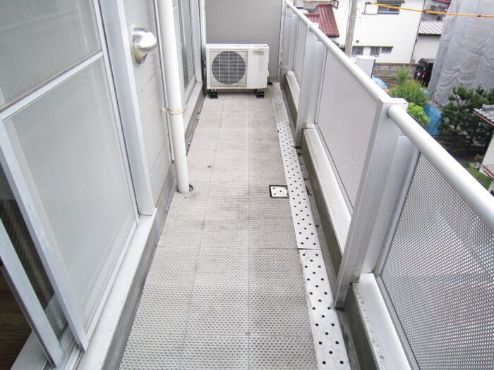 物件内観写真13　(ベランダ・バルコニー)