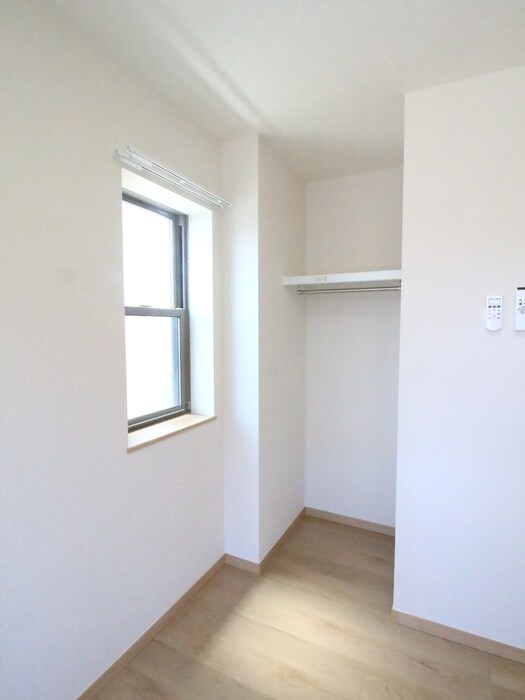 物件内観写真9　(収納)