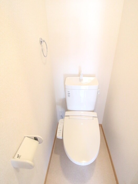 物件内観写真12　(トイレ)