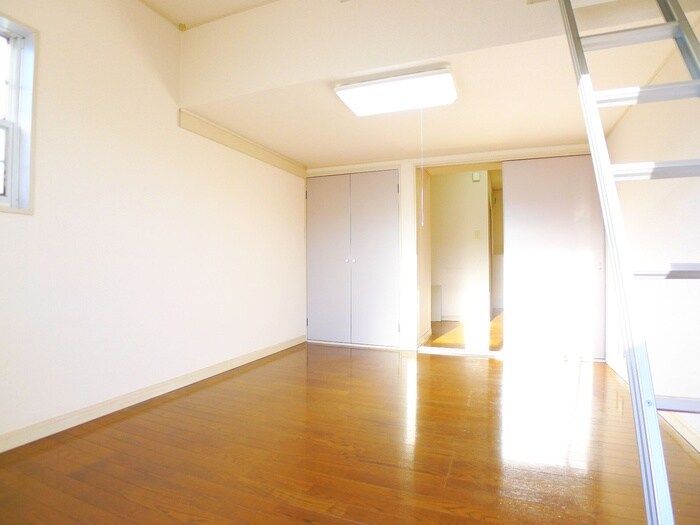 物件内観写真10　(居室)