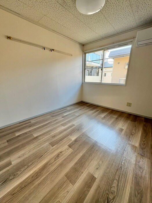 物件内観写真7　(居室)