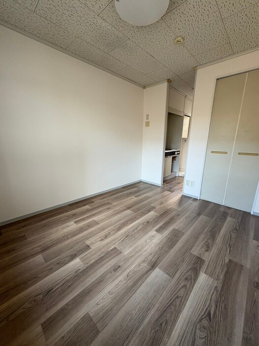 物件内観写真8　(居室)