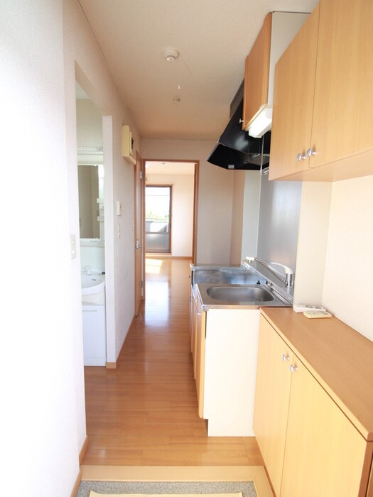 物件内観写真18　(廊下)