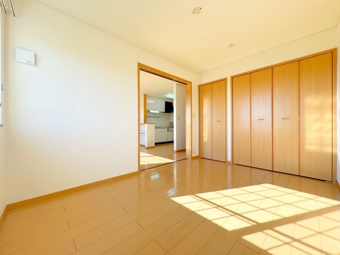 物件内観写真8　(居室)