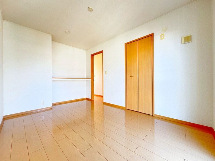 物件内観写真9　(居室)