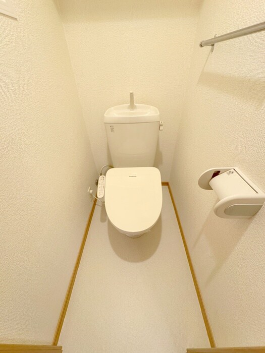 物件内観写真12　(トイレ)